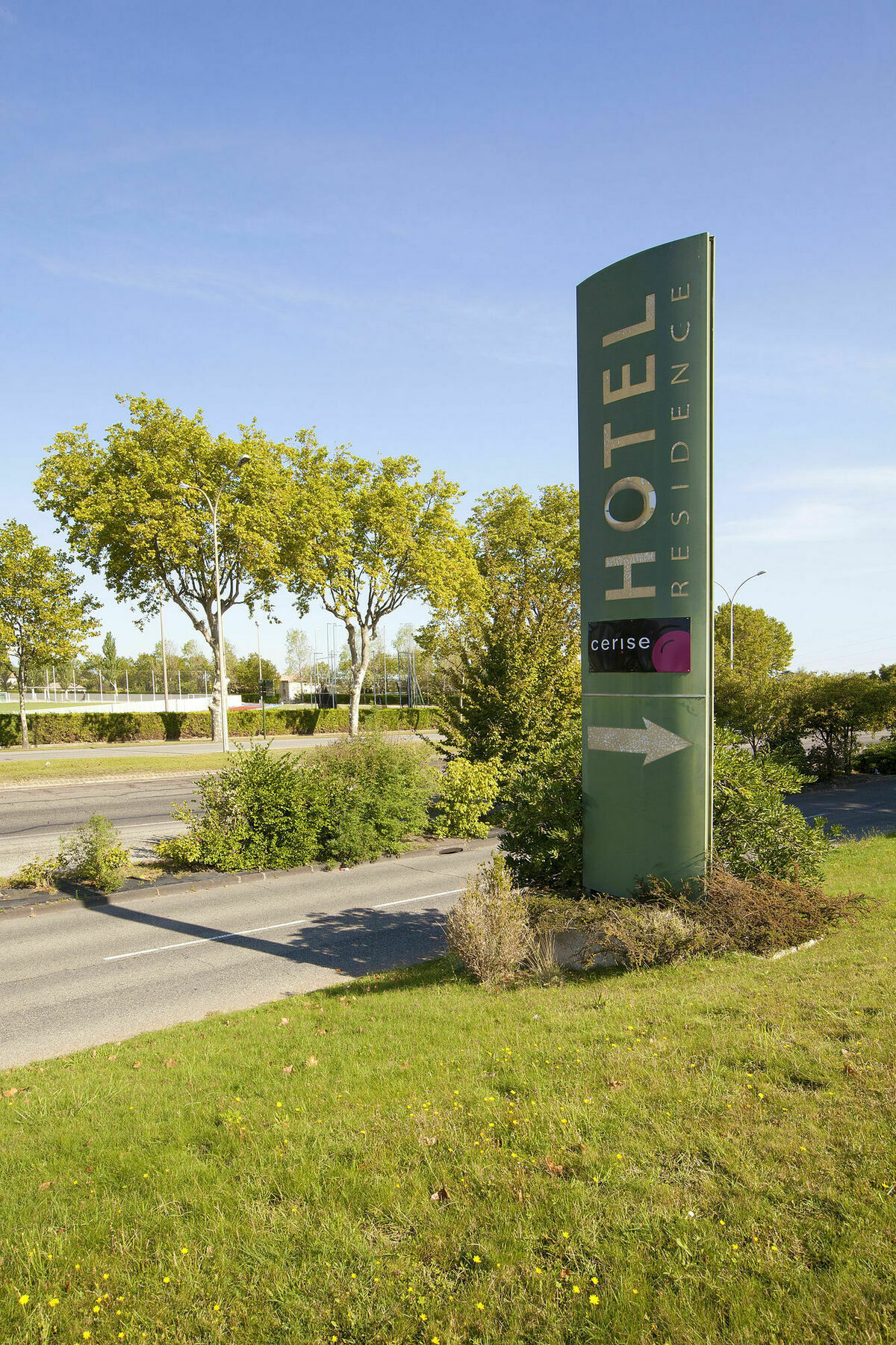 Cerise Valence Valence (Drome) Exterior foto