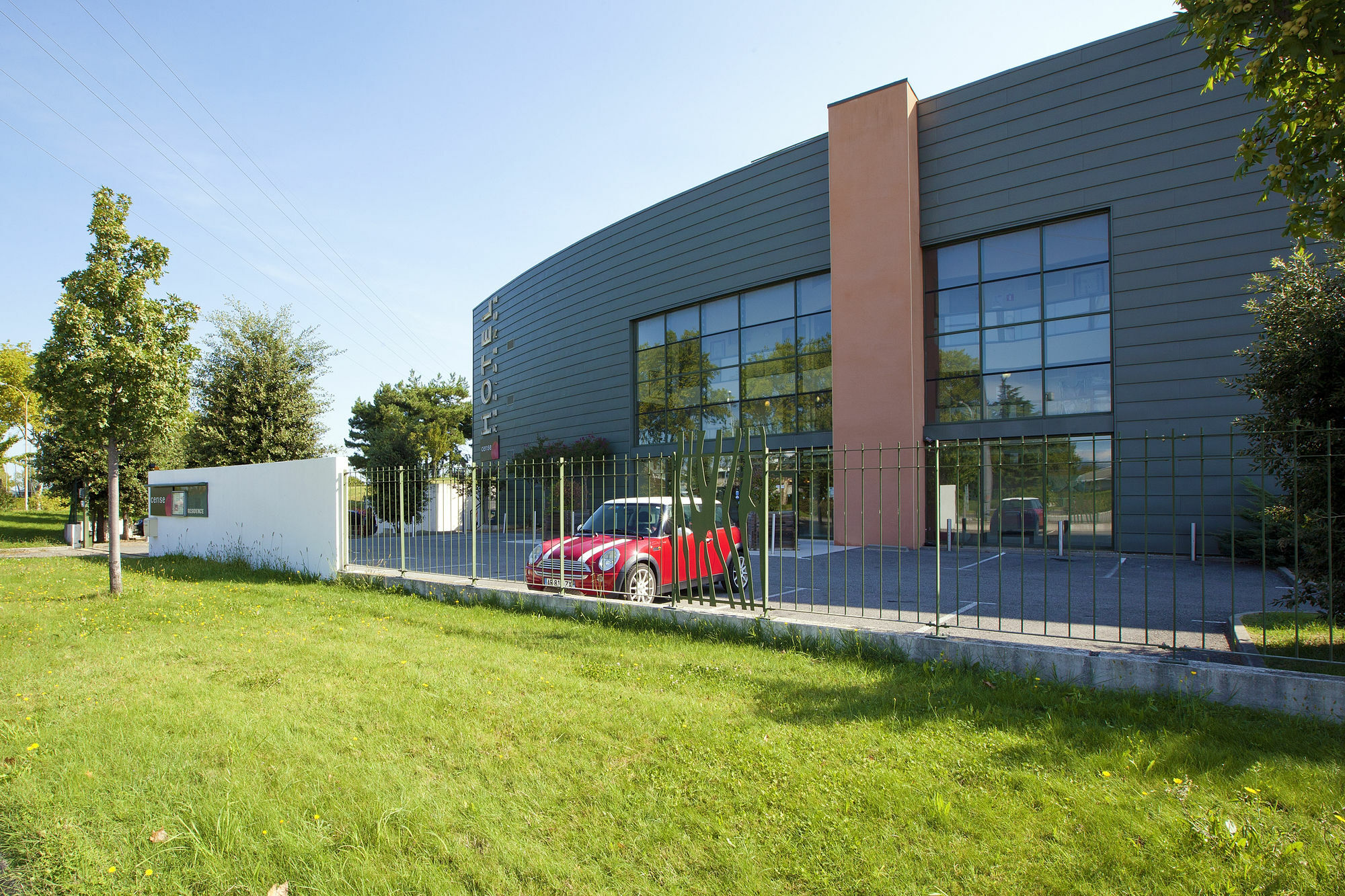 Cerise Valence Valence (Drome) Exterior foto